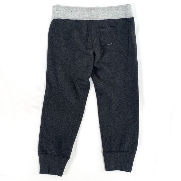 Abercrombie gray cropped sweatpants - Picture 2 of 3